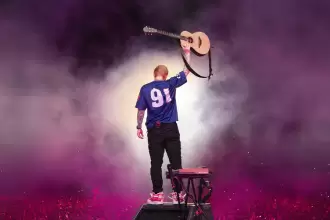 Ed Sheeran pierde a cuatro artistas de su gira tras polémica por Macklemore