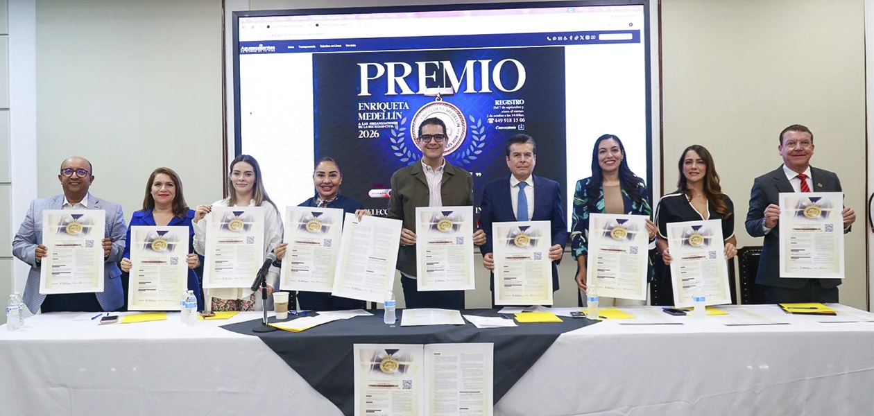 Honran a organizaciones sociales con Premio Enriqueta Medellín