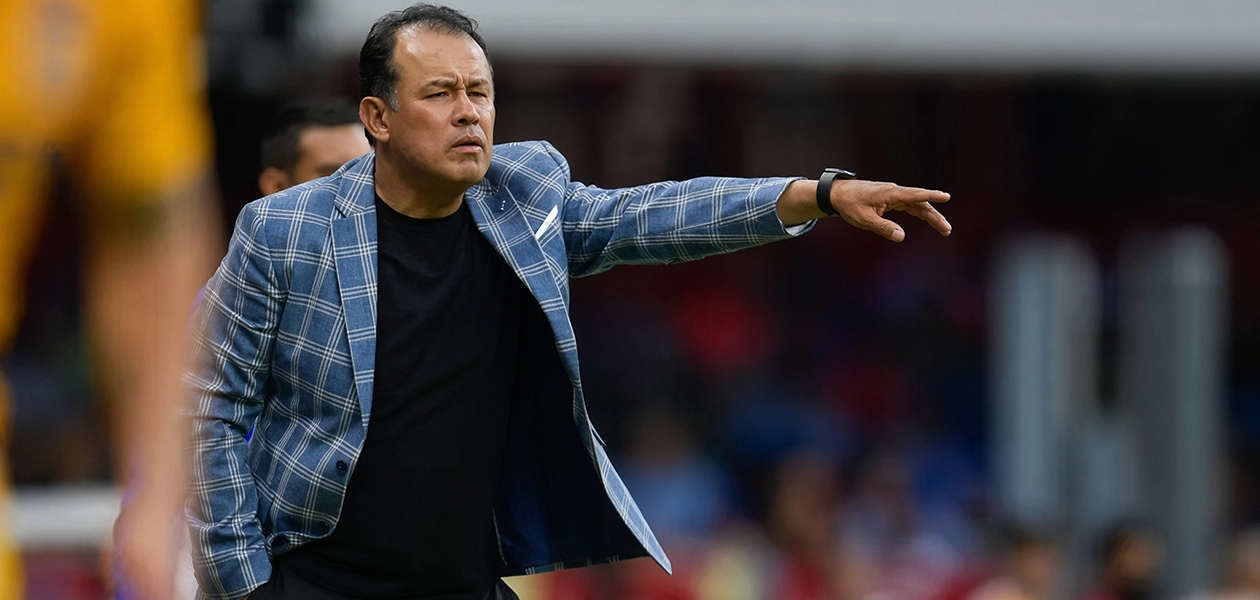 ¡Ni un director técnico por año en el Necaxa! 16 han pasado por su banquillo en una década