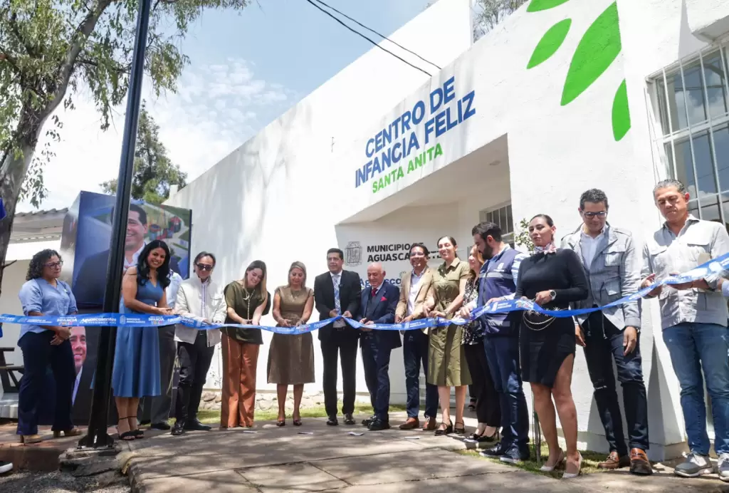 Leo-Montañez-inaugura-nuevo-Centro-de-Infancia-Feliz-3