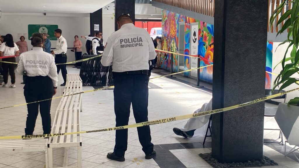 Muerta convulsiones Banco del Bienestar 1