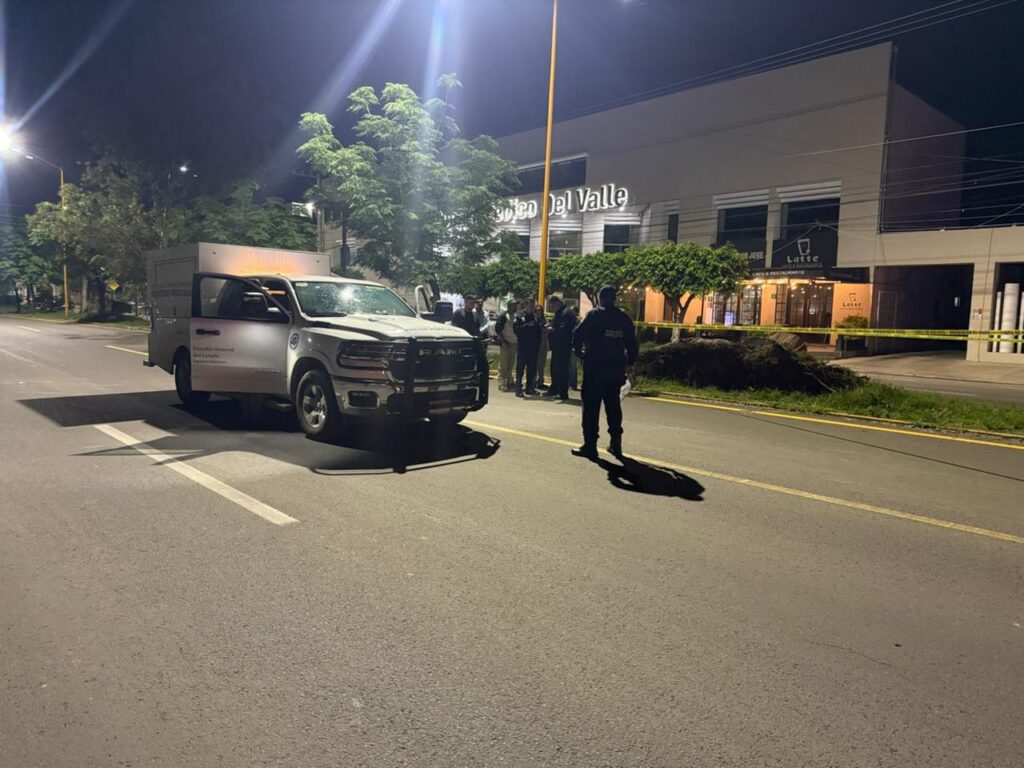 Muerto choque auto vs poste Calvillo 4