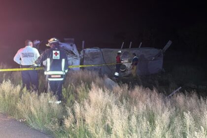 Muerto volcadura pipa carretera 152 2