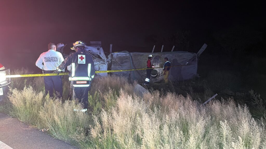 Muerto volcadura pipa carretera 152 2