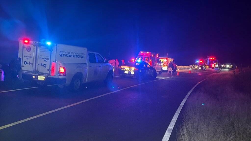 Muerto volcadura pipa carretera 152 3