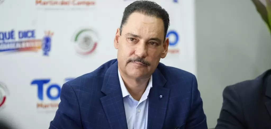 No redes sociales, sí dispositivos electrónicos, dice Toño Martín