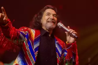 ¿Pedrada para Carín León? Marco Antonio Solís agradece a fans por gastar y viajar para verlo en Las Vegas