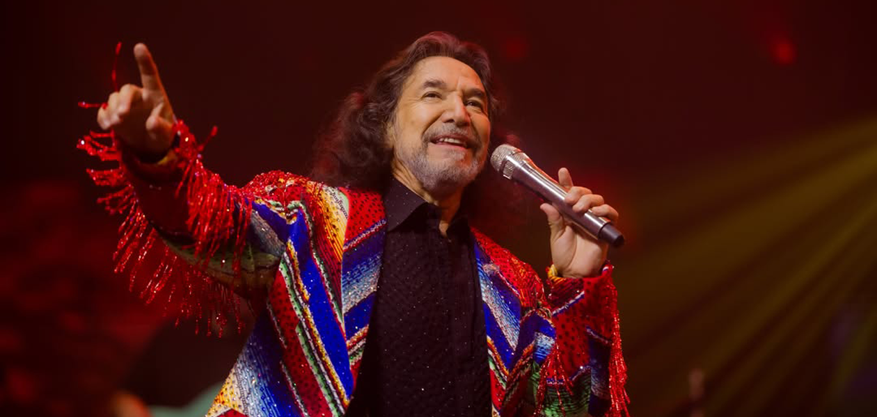 ¿Pedrada para Carín León? Marco Antonio Solís agradece a fans por gastar y viajar para verlo en Las Vegas
