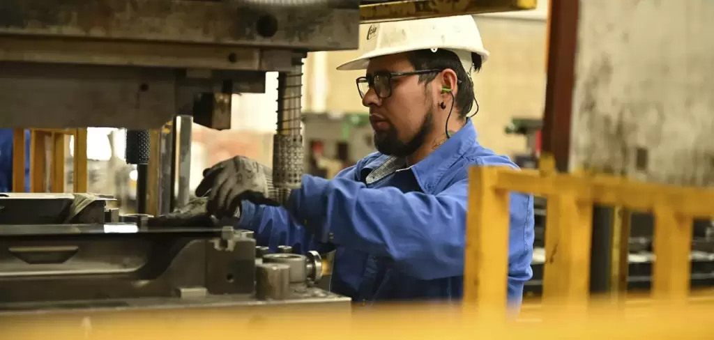 Pobreza laboral baja a 27.2% en Aguascalientes en 2026