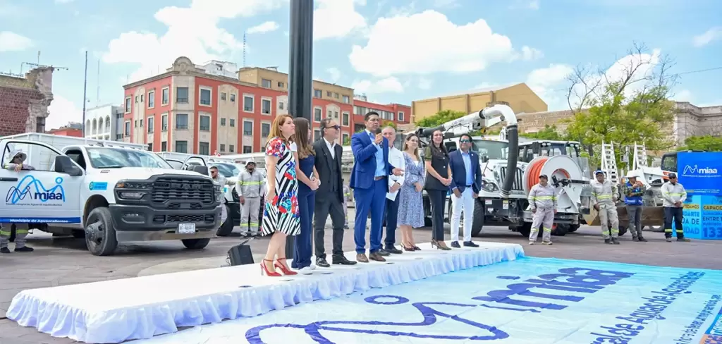 Recibe MIAA 32 nuevos vehículos y maquinaria
