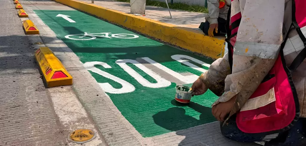 Rehabilitan vías para ciclistas en la capital