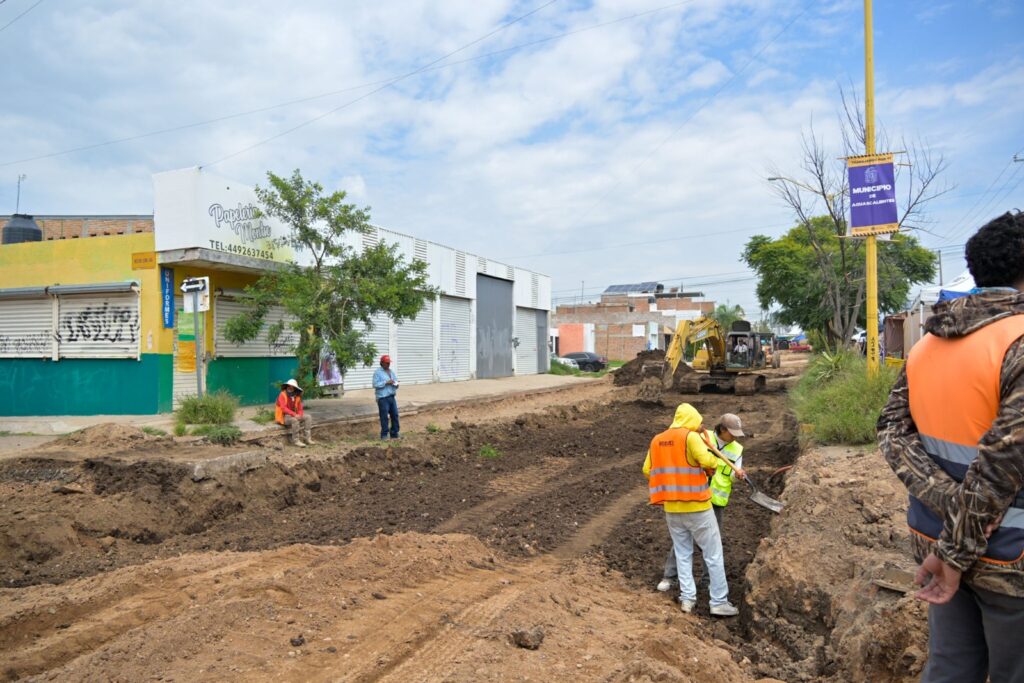 Supervisa Leo obras de pavimentacion 2 1