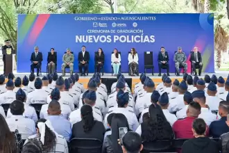 Tere Jiménez encabeza la graduación de 72 nuevos oficiales en la Unpol y entrega la primera etapa de la Casa Táctica en Aguascalientes.