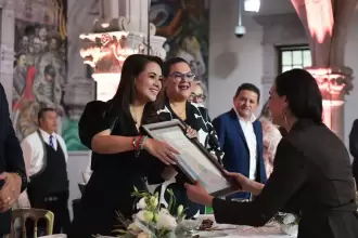 Tere Jiménez reconoce el compromiso ambiental en Aguascalientes con el Sello de Bajo Carbono
