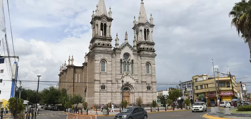 Tres templos del centro presentan amenazas de derrumbes