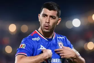 Dejan vestido y alborotado a Erik Lira; esta es la razón que da AS Mónaco