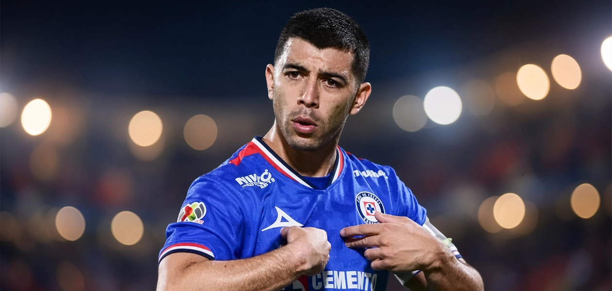 Dejan vestido y alborotado a Erik Lira; esta es la razón que da AS Mónaco
