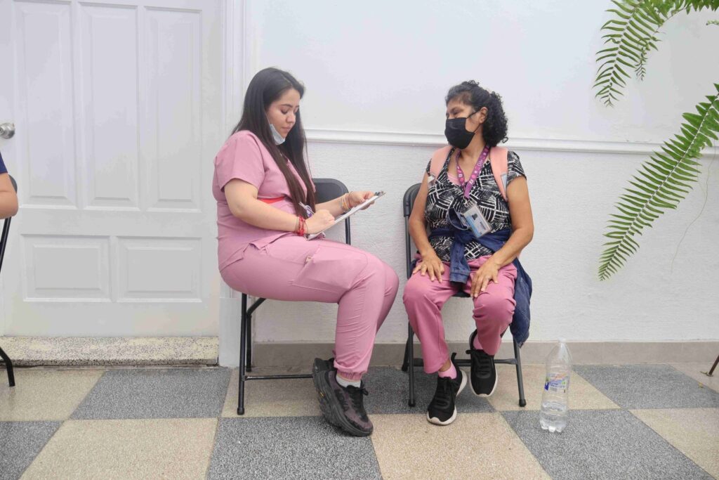 IMMA JORNADA DE SALUD OCTUBRE MES ROSA 6 scaled 1