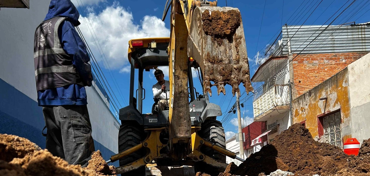 Leo Montañez impulsa renovación de la red de agua en Aguascalientes