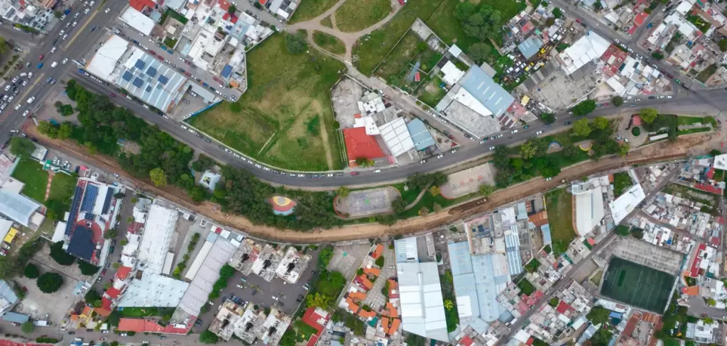 Leo Montañez informa avances en avenida Ayuntamiento