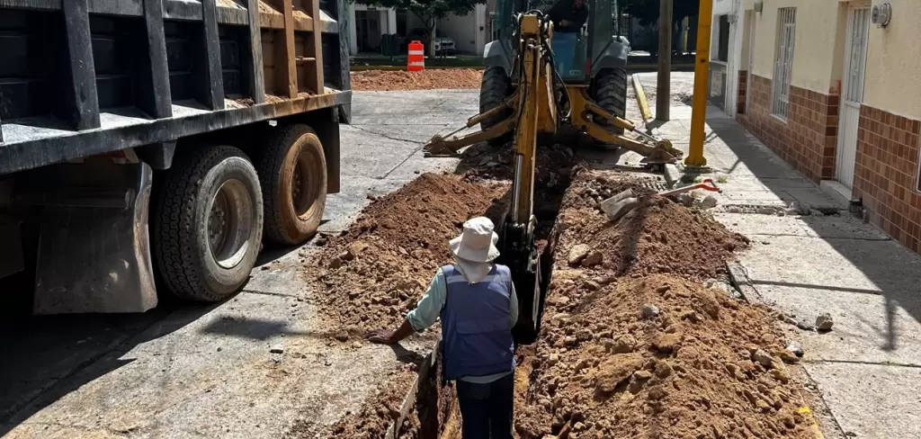 MIAA moderniza red de agua potable en Las Flores y El Obraje