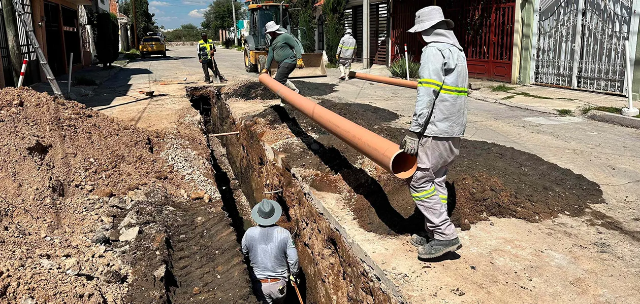 MIAA renueva la red sanitaria en Parras