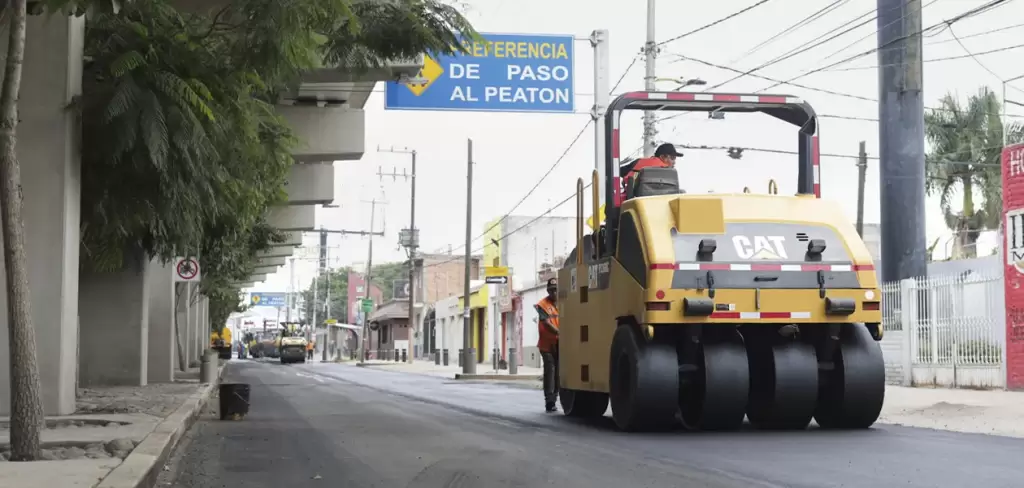 Obras Públicas avanza en la rehabilitación de la Avenida Aguascalientes Sur